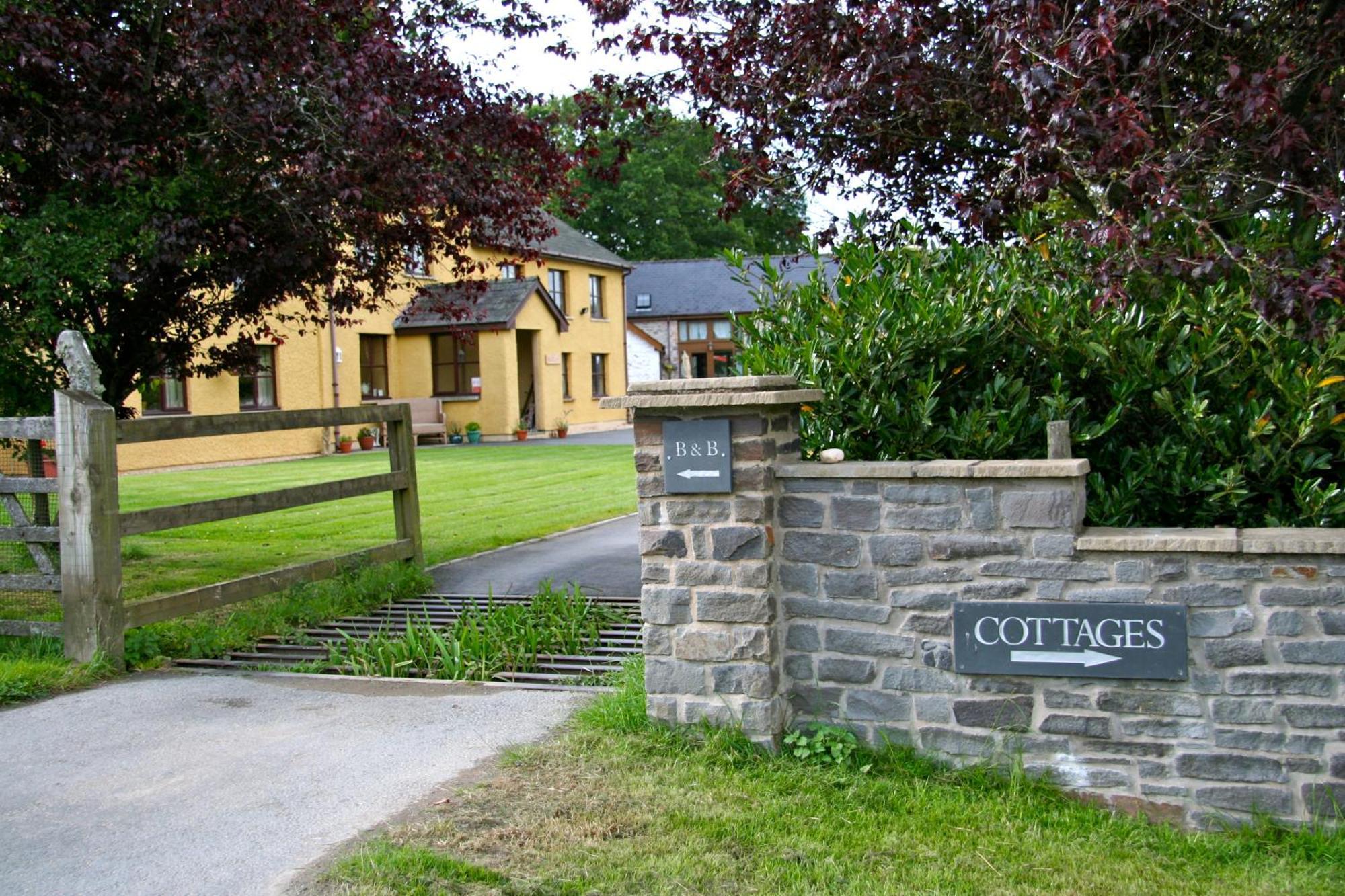 Pwllgwilym B & B Builth Wells Exteriör bild